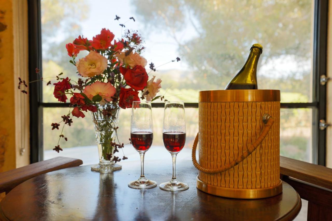 The Old Chaff Mill Organic Vineyard Retreat Bed and Breakfast Sellicks Hill Buitenkant foto